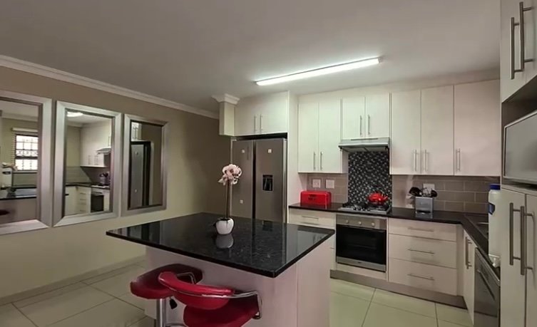 3 Bedroom Property for Sale in Beacon Bay North Eastern Cape